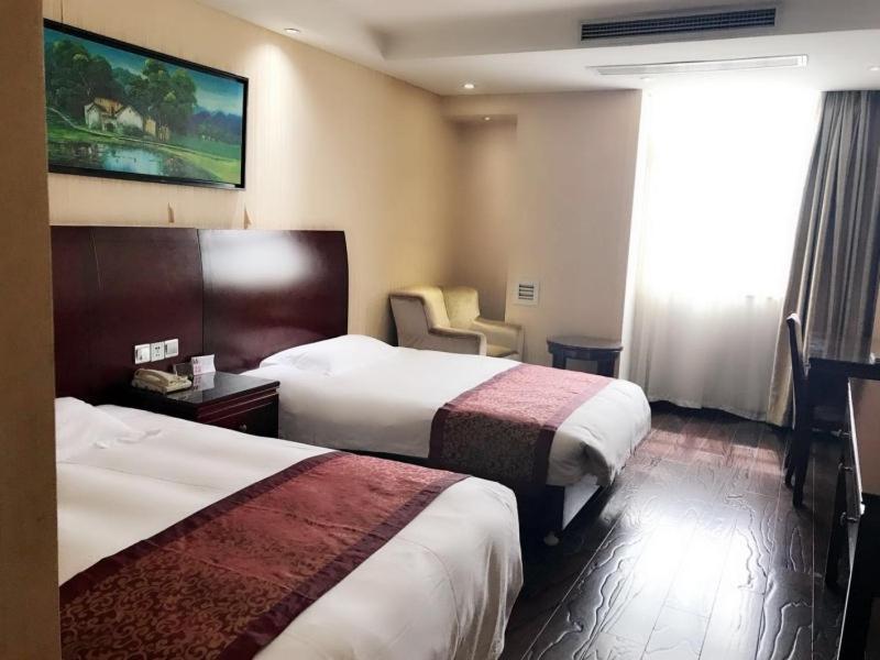 Hotel Shell Qingpu District Huaxin Town Xinfu Middle Road 2*